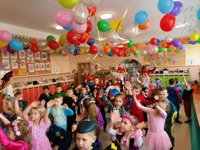 Bal karnawałowy w Jedyneczce